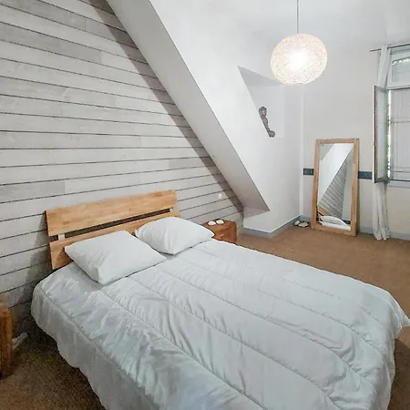 Cozy In Feuquieres-en-Vimeu
